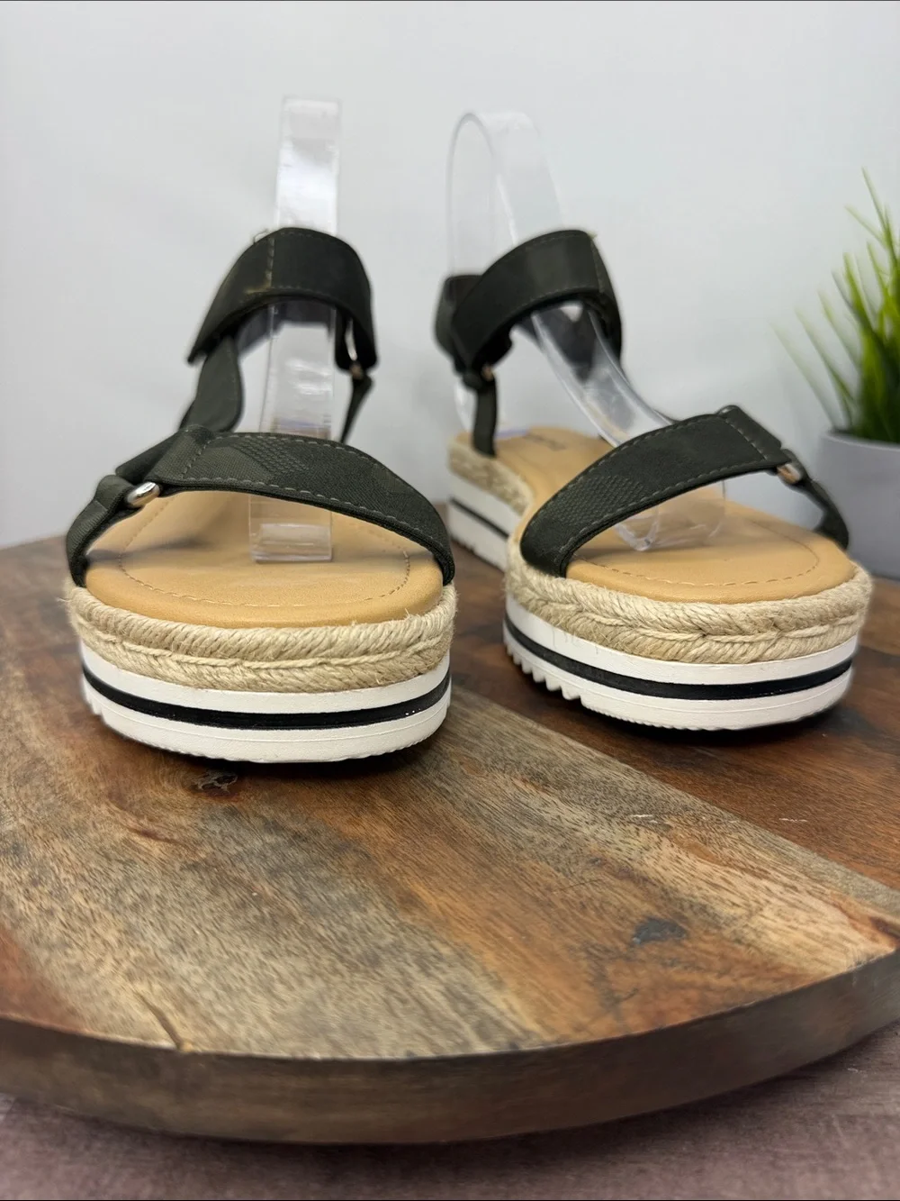 Soda - Camouflage Platform Sandals with Ankle Strap - Olive Green - Size 8 1/2
